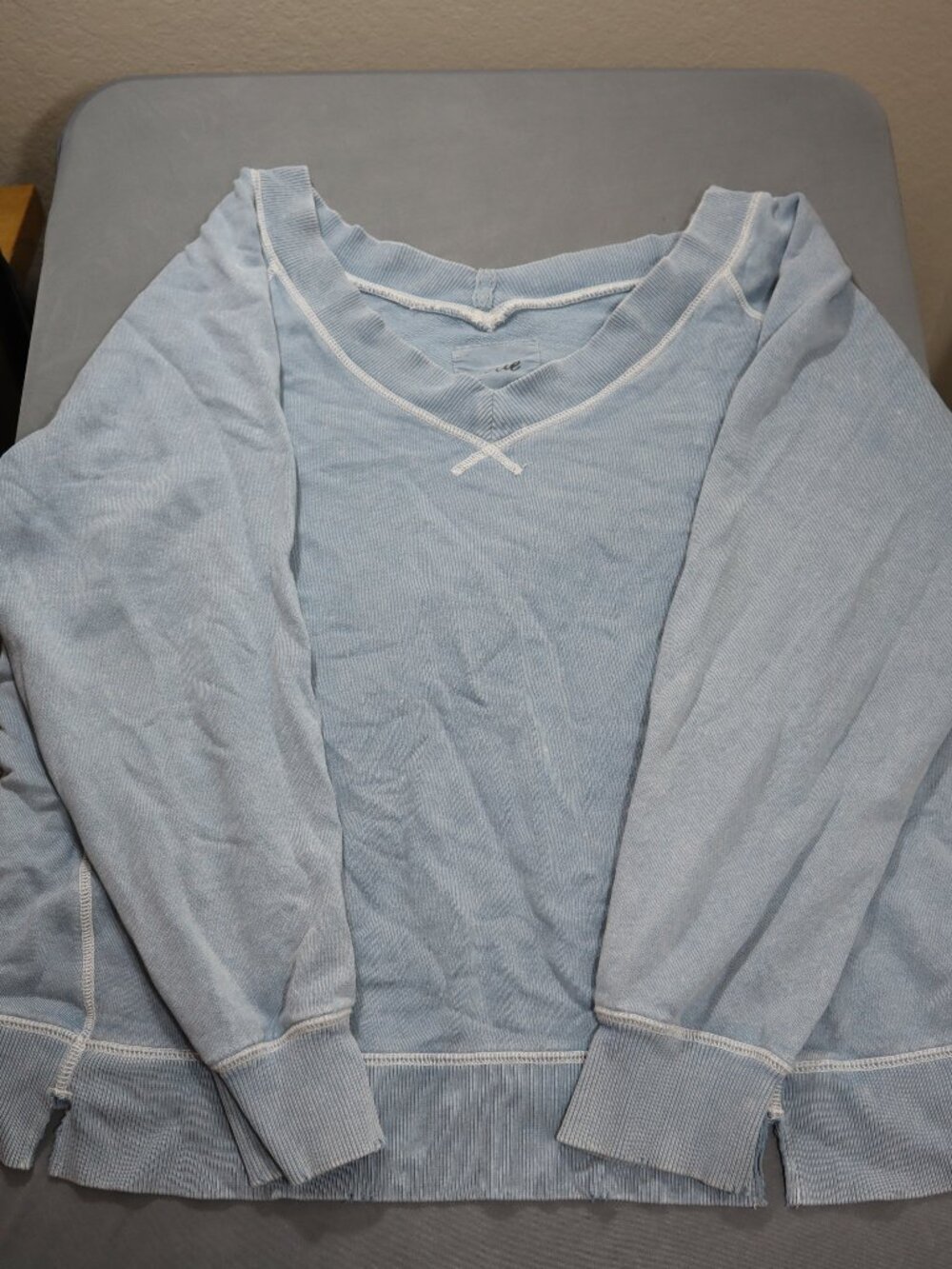 Aerie V-Neck Oversized Sweatshirt M Light Blue Washed Raw Hem Pullover